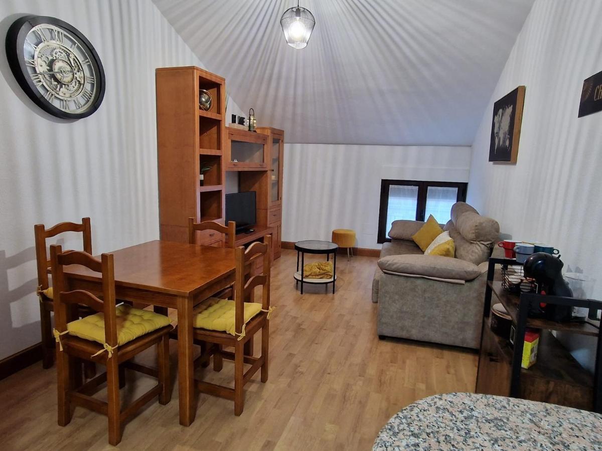 Vivienda Turistica Ibama2 Appartement Ciudad-Rodrigo Buitenkant foto